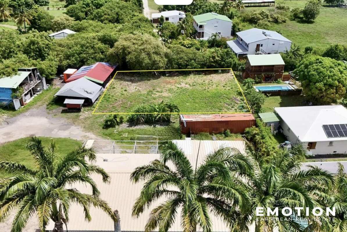Terrain à SAINT-FRANCOIS