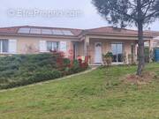 Maison à ROUSSILLON