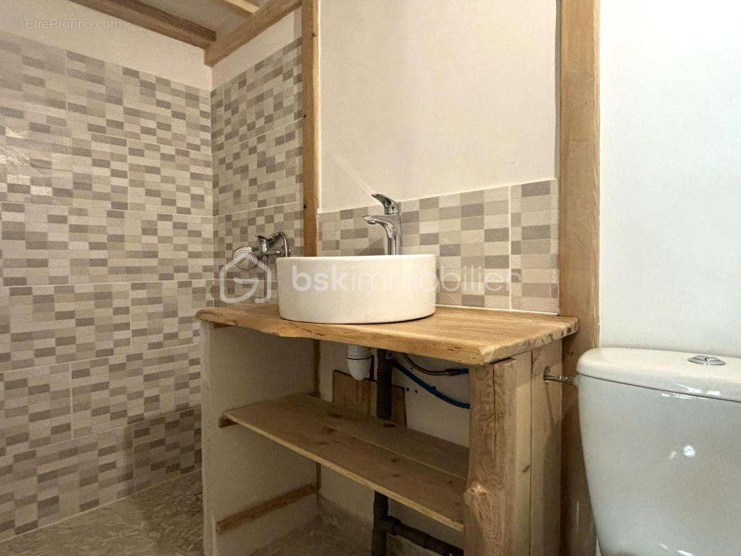 Maison à CAUDEBRONDE