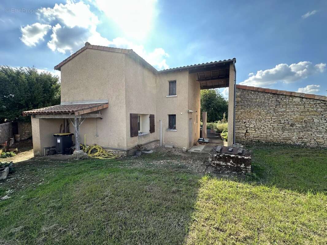 Maison à SAINTE-VERGE