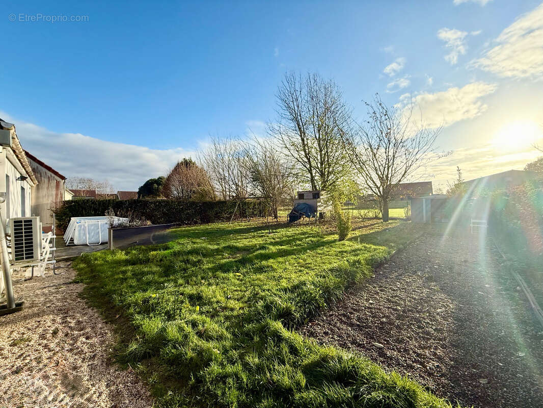 Maison à ROSIERES-EN-SANTERRE