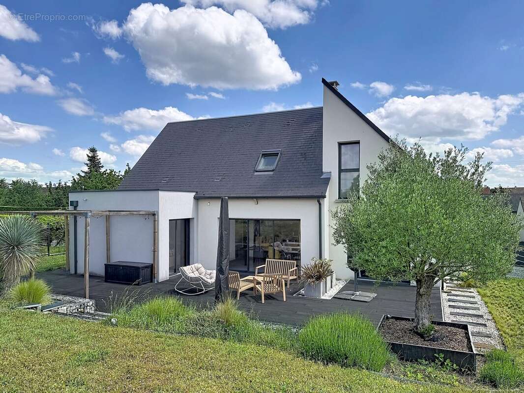 Maison à MONTLOUIS-SUR-LOIRE