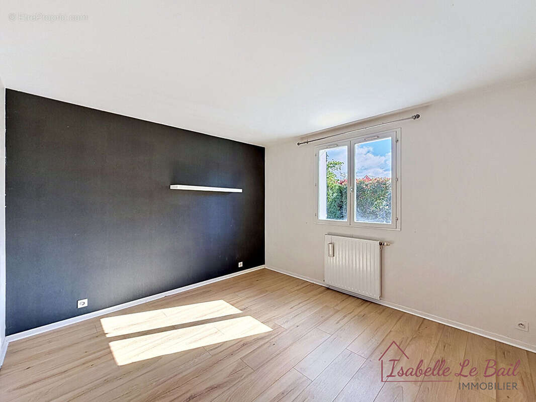 Maison 230 m² 6 chambres golf de cice - photo 4