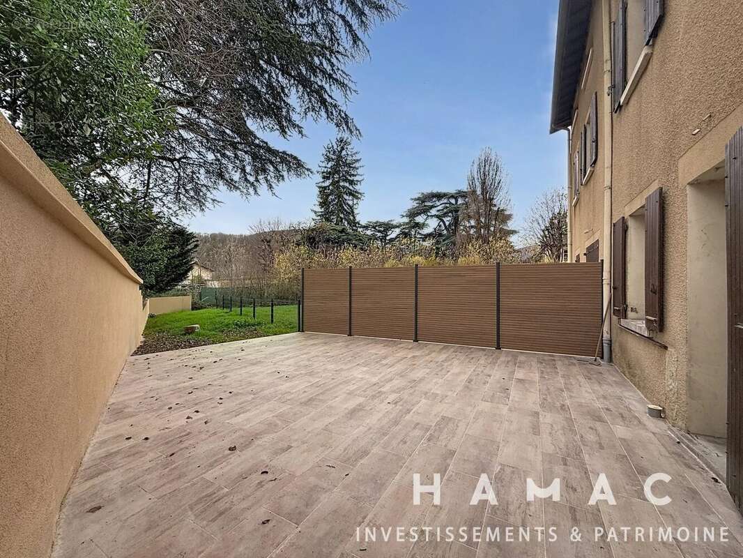 Appartement à FONTAINES-SUR-SAONE