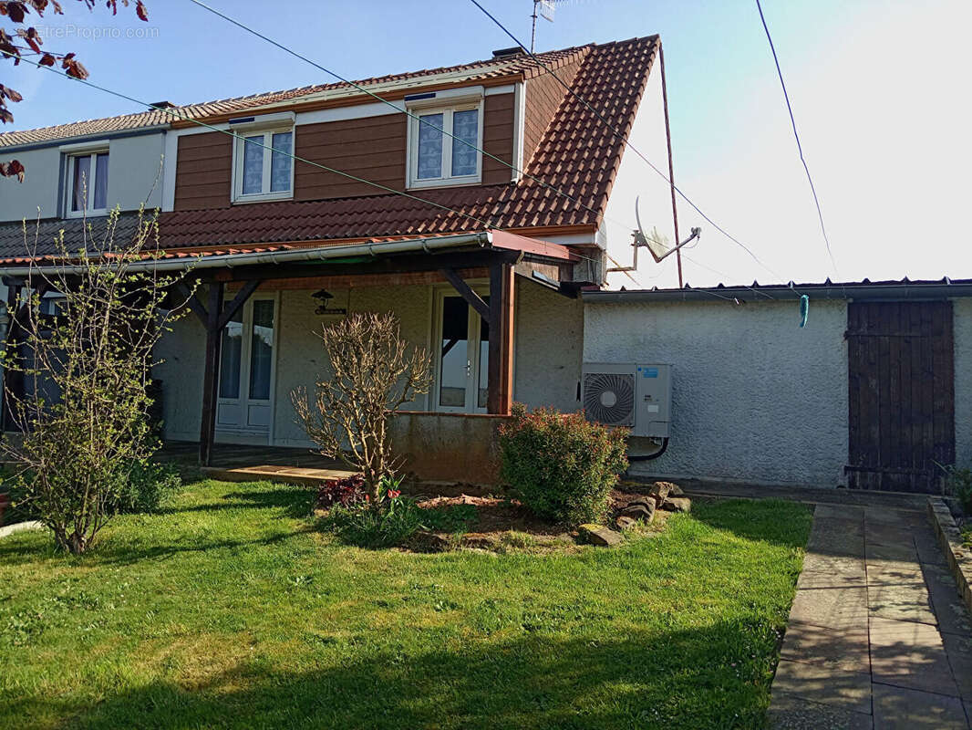 Maison à HERICOURT
