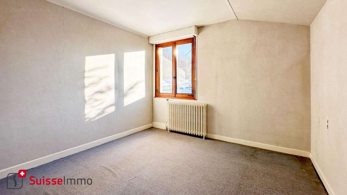 Maison à VOUJEAUCOURT