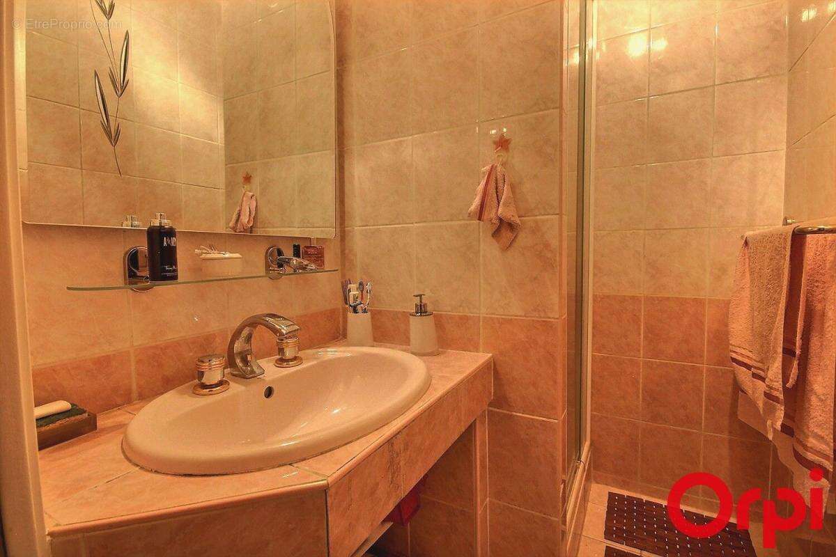 Appartement à MARSEILLE-12E