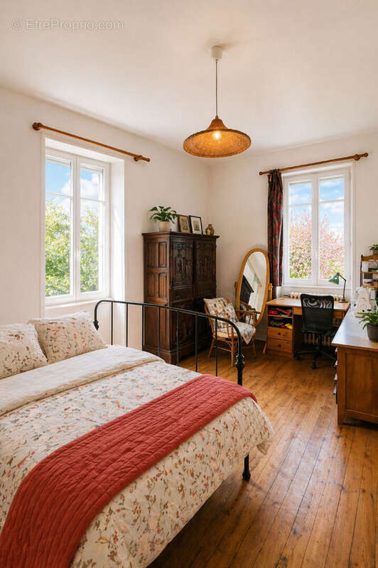 Maison à LA TOUR-DU-PIN