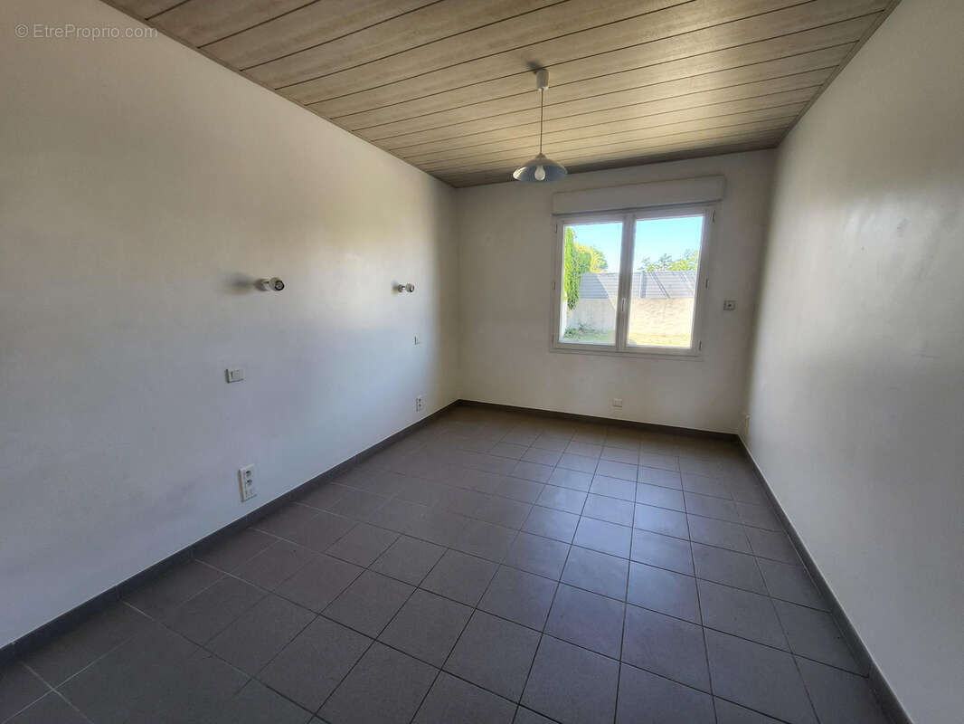 5mn du centre ville, et 10 mn des plages, idéale principale ou investissement locatif - photo 4