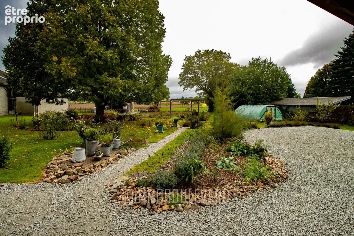 À vendre : Grande maison avec vue dégagée (63) - photo 33