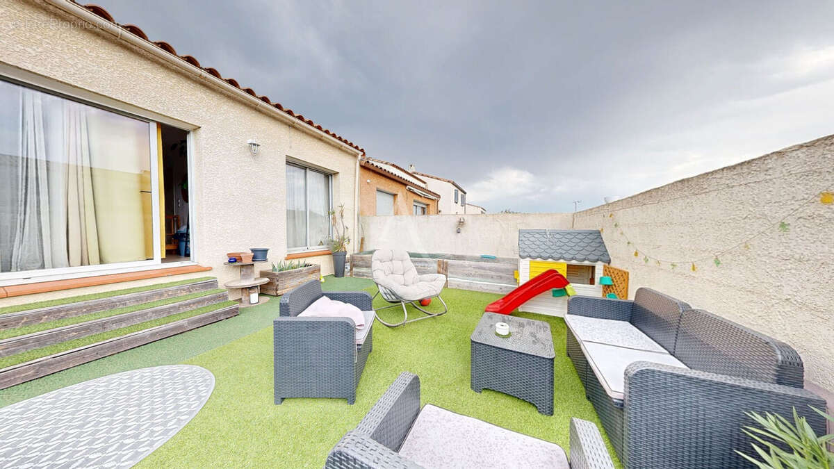 HAMEAU LE SOMAIL - Pavillon de plain-pied 2 chambres, bureau, garage et jardinet - photo 5