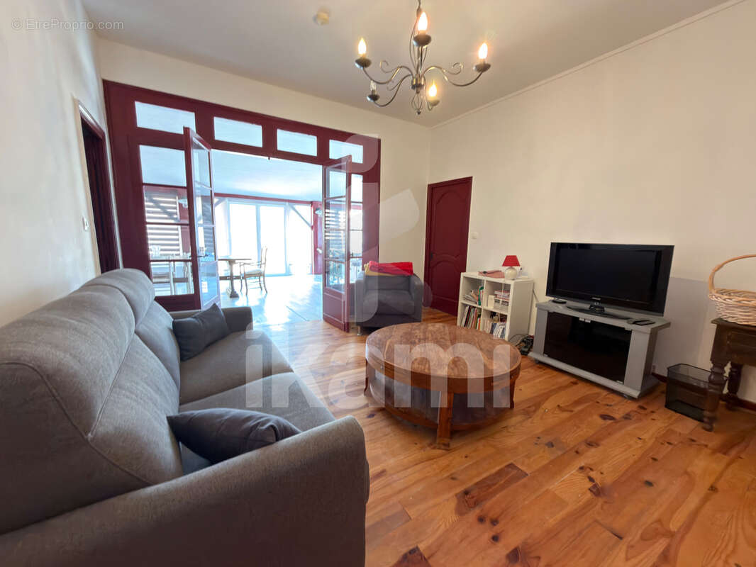 Appartement de caractère avec terrasse de 150 m2 en plein cœur de Bergerac - photo 10