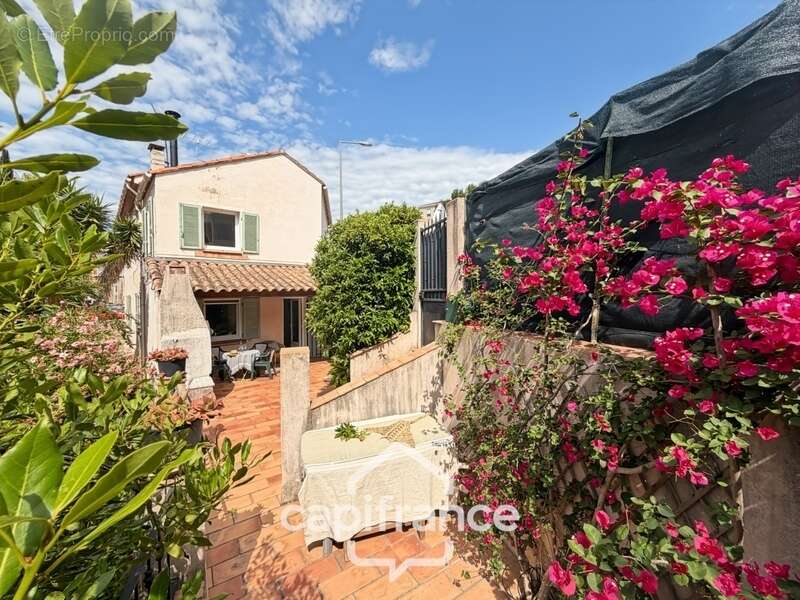 Maison à HYERES