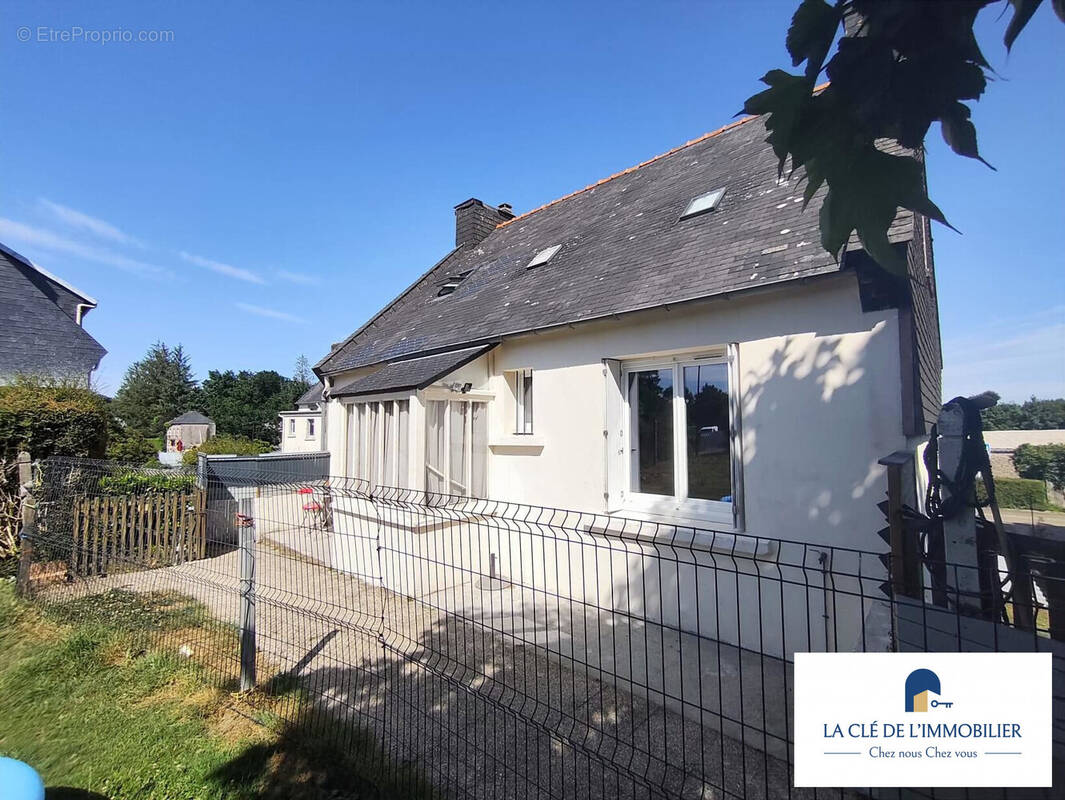 Maison à BRENNILIS
