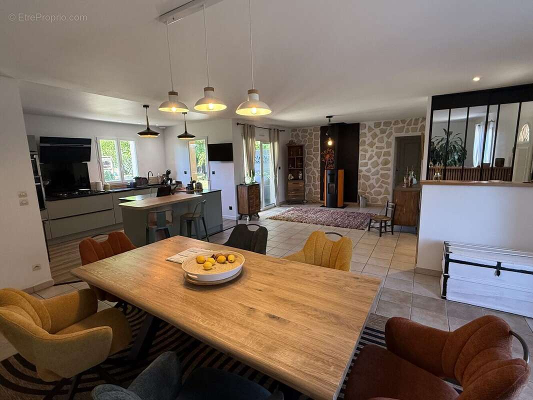 Maison à LA ROCHETTE