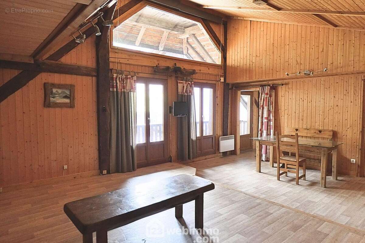 ... de 28 m² au cachet unique. - Maison à UGINE