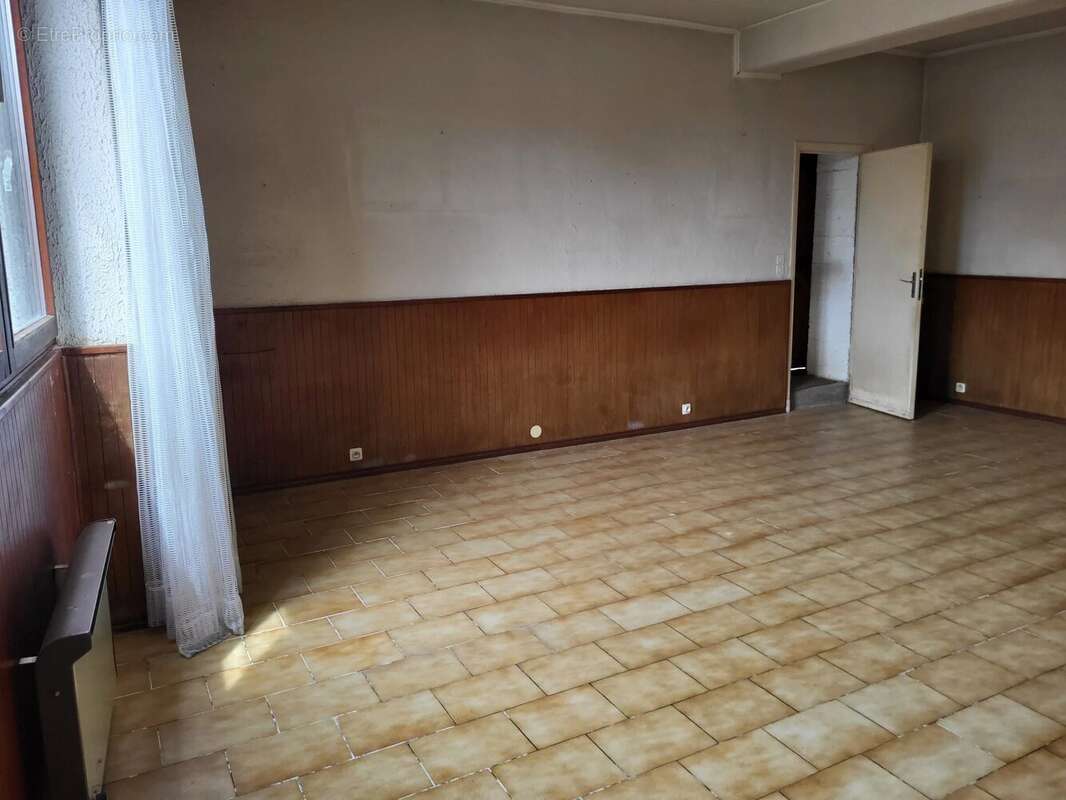 Projet de rénovation de trois chambres à une courte distance de la place de Saint Savin - photo 5