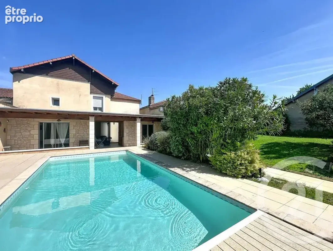 Photo Maison à Mirande au prix de 266 250€