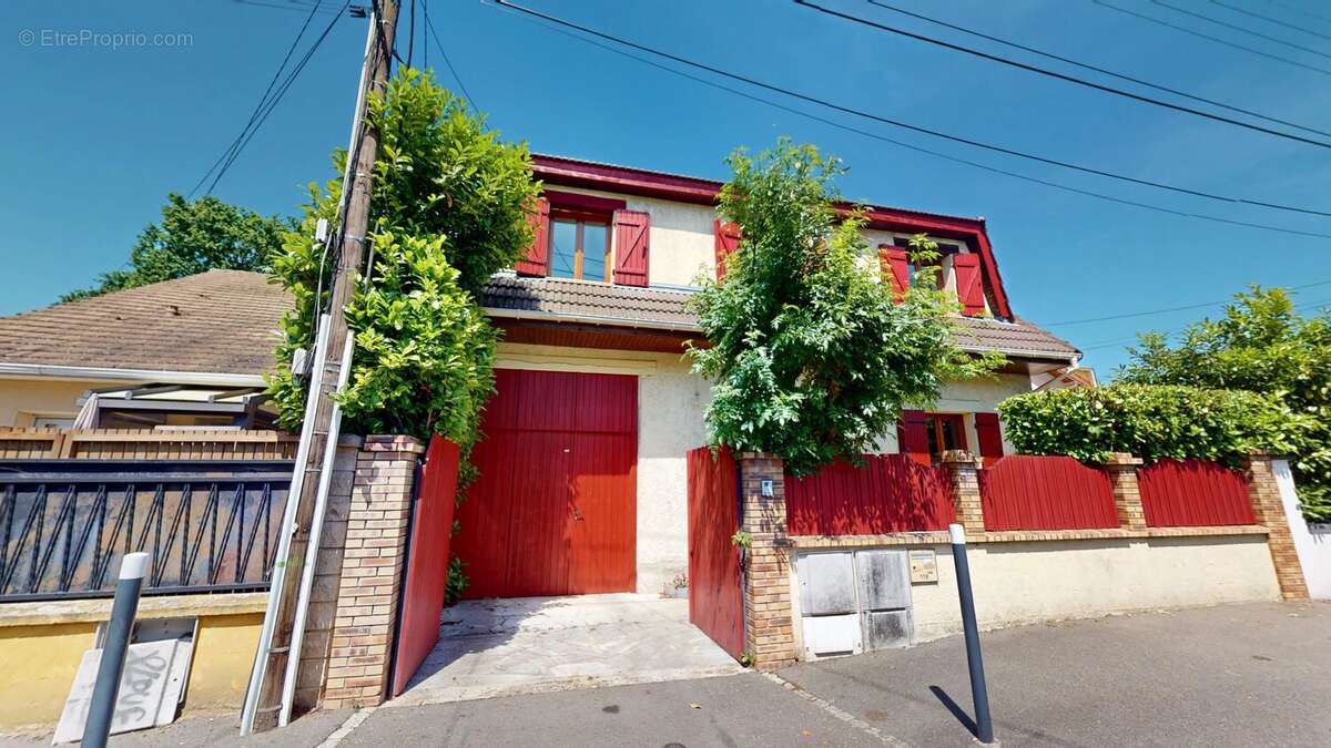 Maison à MONTFERMEIL