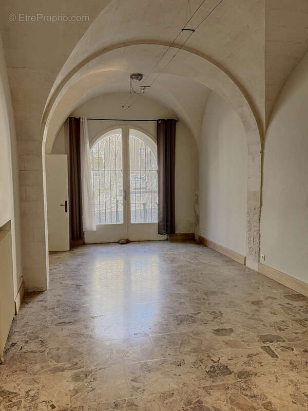 Appartement à VILLENEUVE-LES-AVIGNON