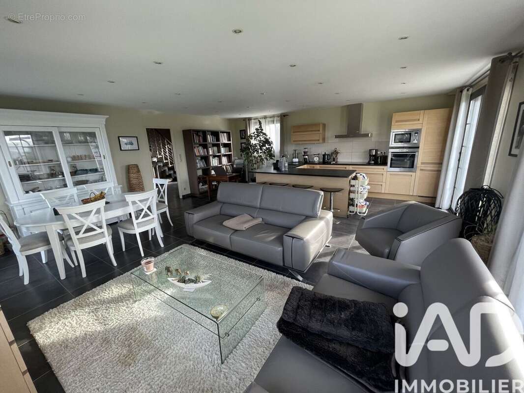 Maison 120 m² à Regneville-Sur-Mer  - photo 6