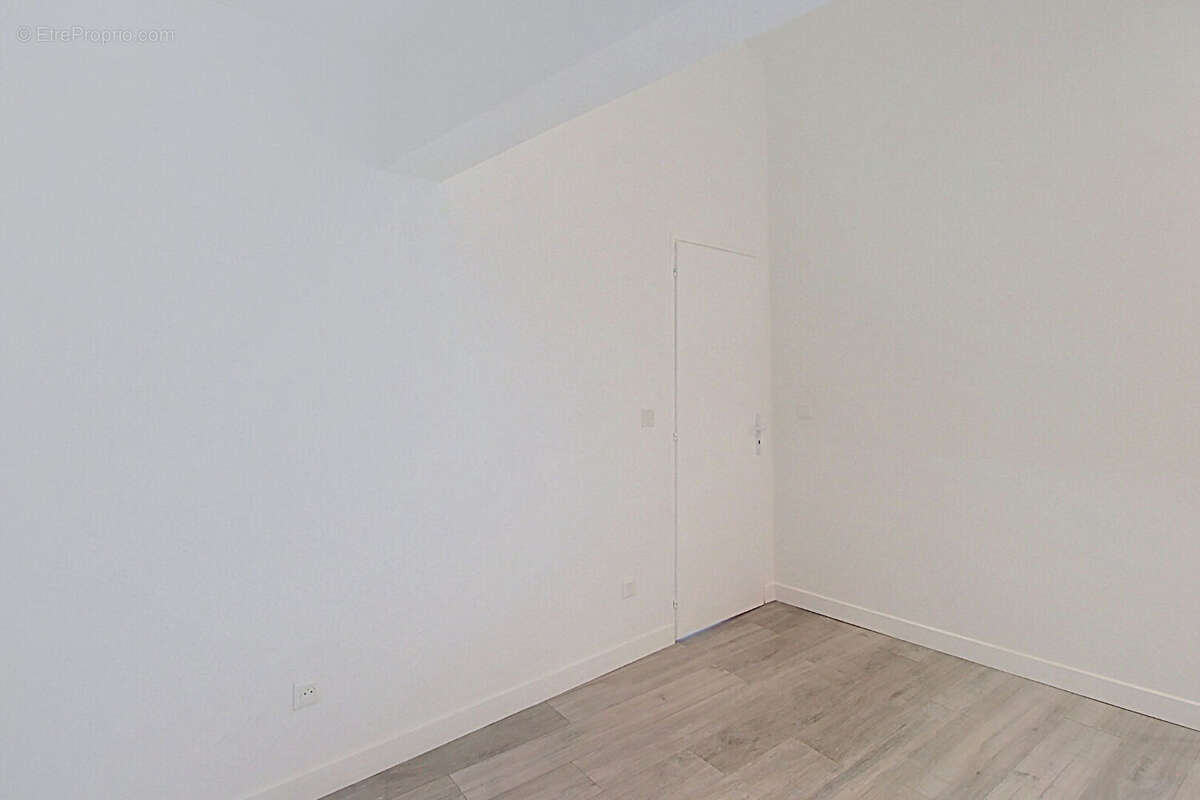 Appartement à LORGUES