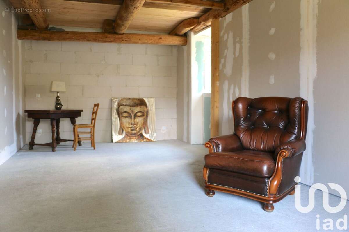 Photo 2 - Maison à SAINT-BONNET-LE-CHASTEL