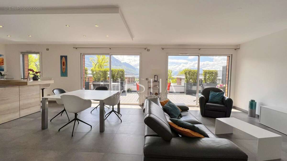 Appartement à ANNECY-LE-VIEUX