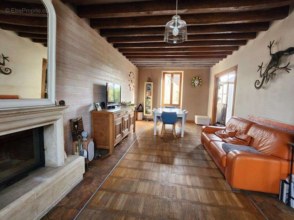 Maison à CHALETTE-SUR-LOING