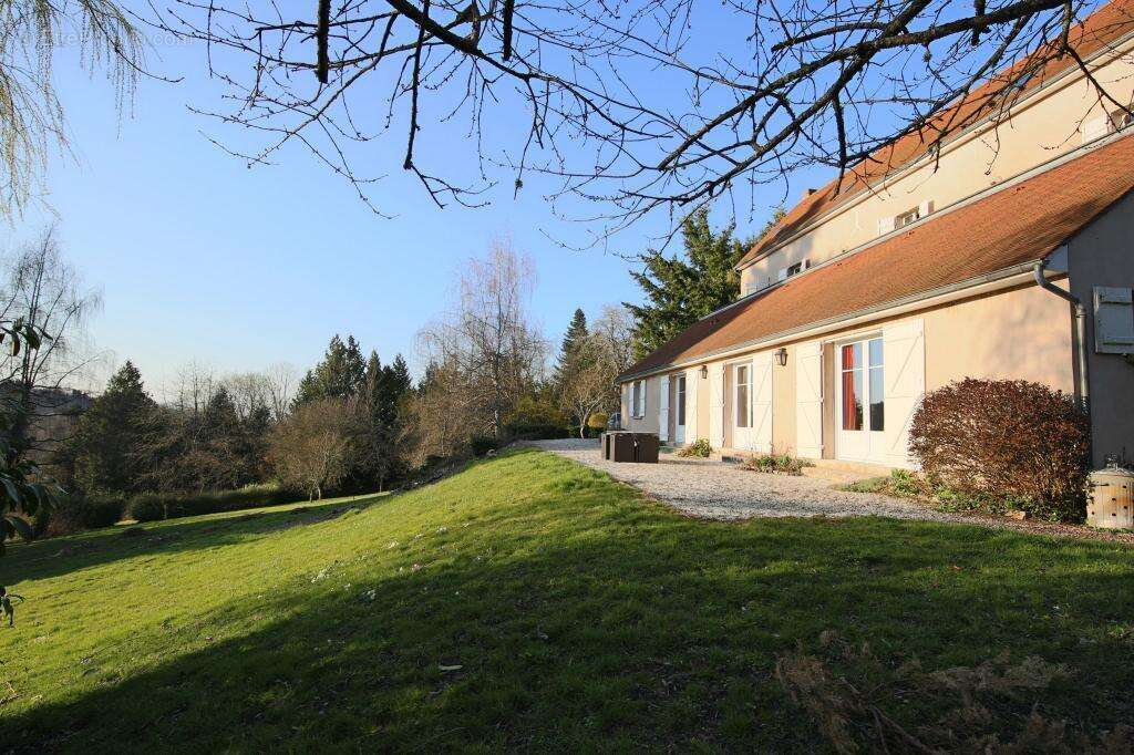Maison à AUTUN