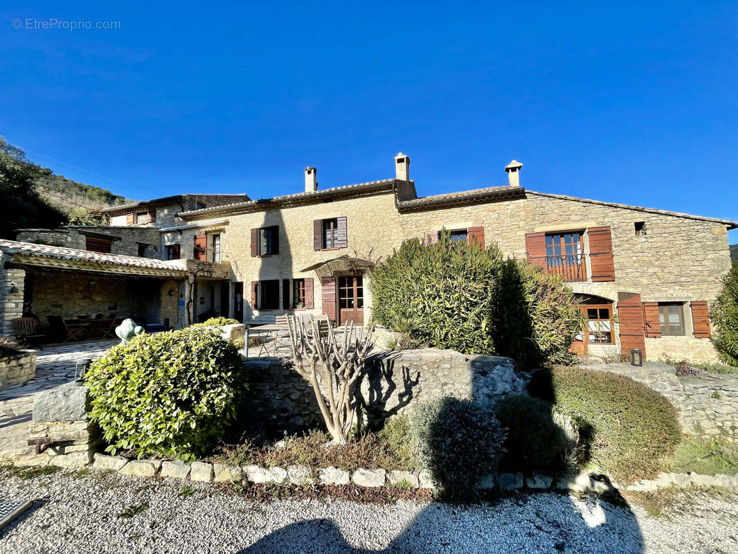Maison à VAISON-LA-ROMAINE