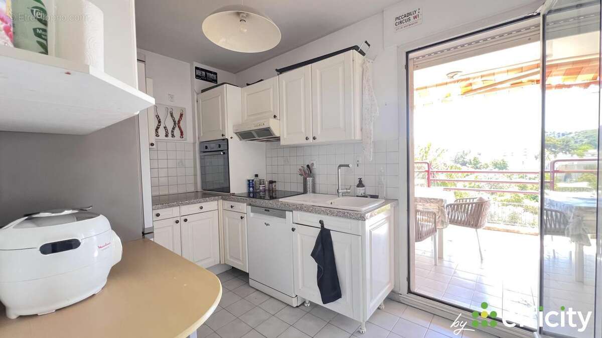 Appartement à MARSEILLE-9E