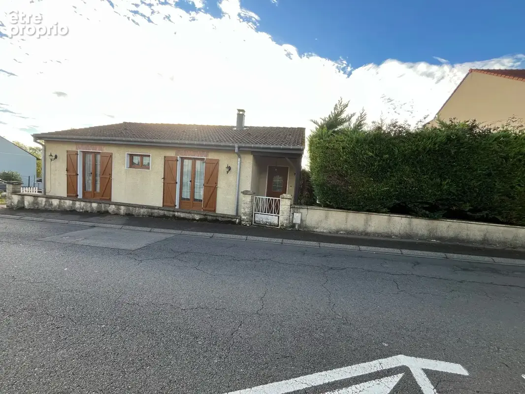 Maison individuelle de plain-pied à rafraîchir - photo 1