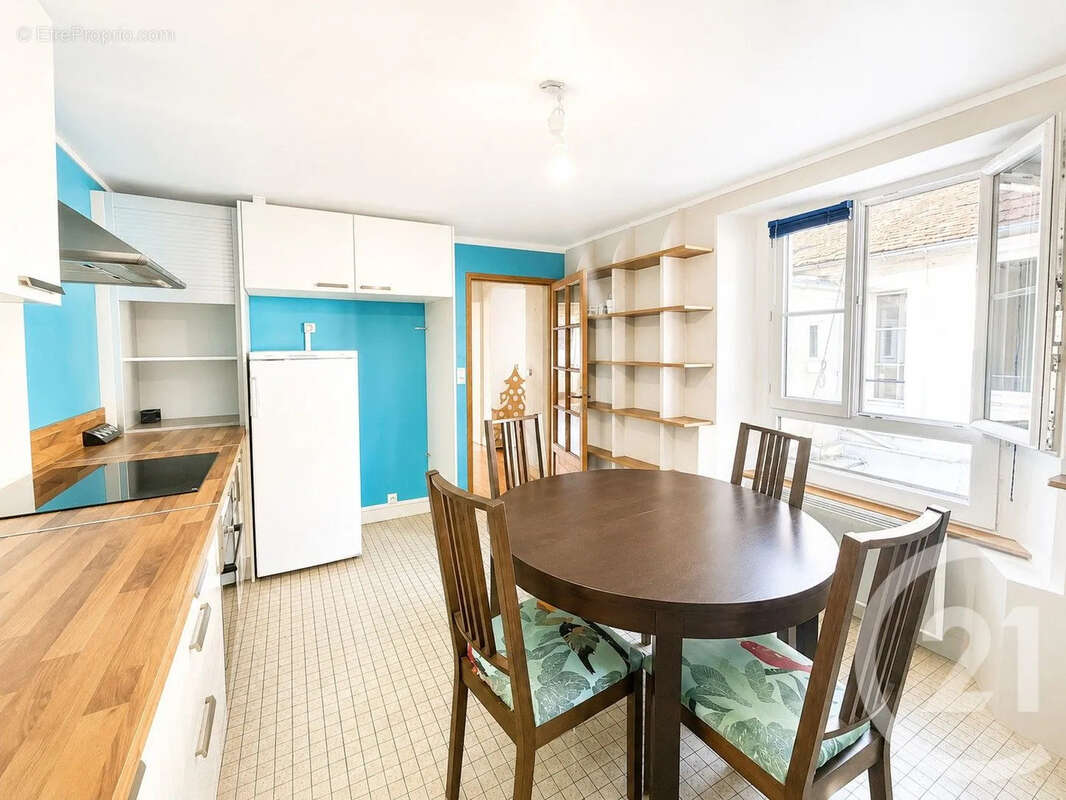 Appartement à FONTAINEBLEAU