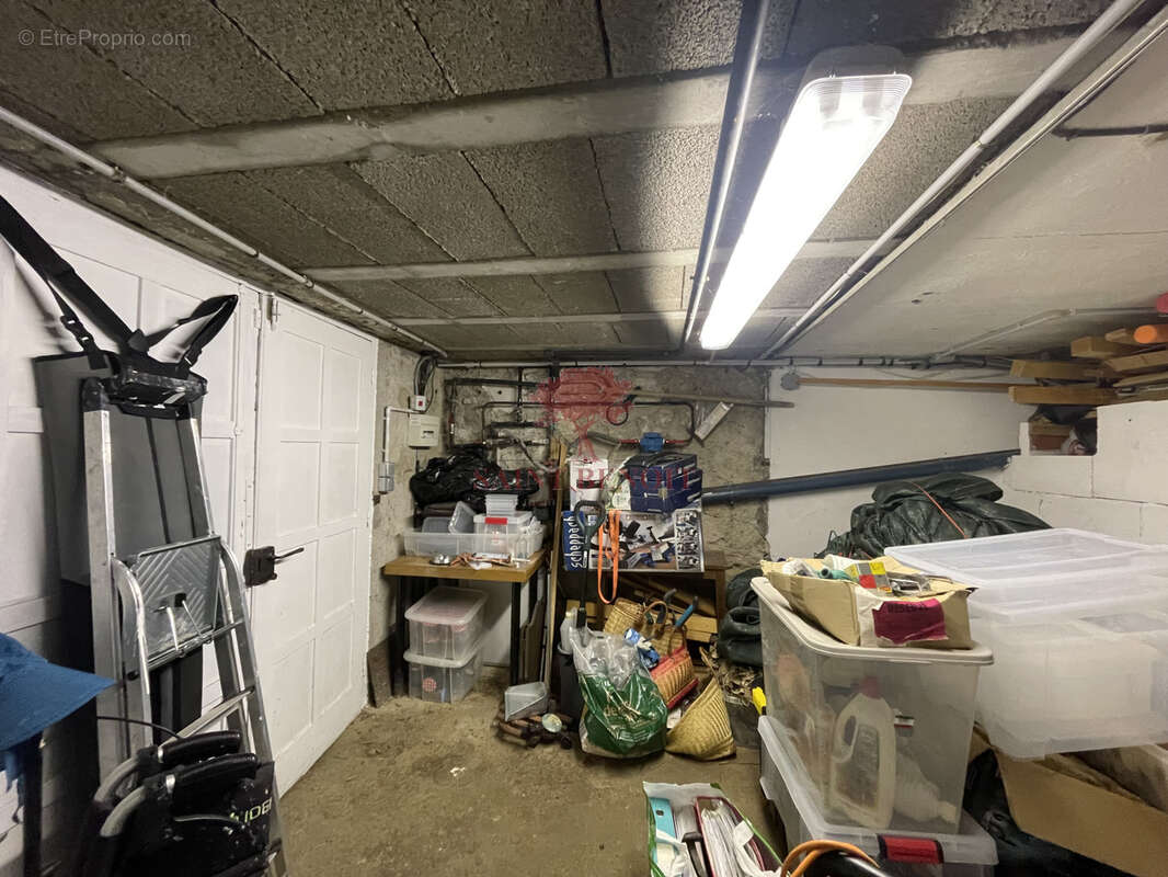 LE POUGET Propriété Agricole de 21143 m2 avec tennis et piscine et terrain de pétanque. - photo 8