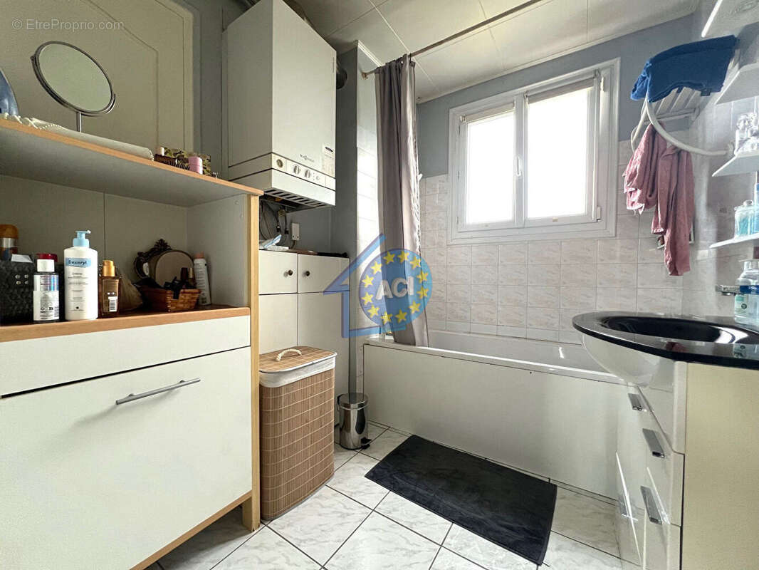 Appartement à MANTES-LA-JOLIE