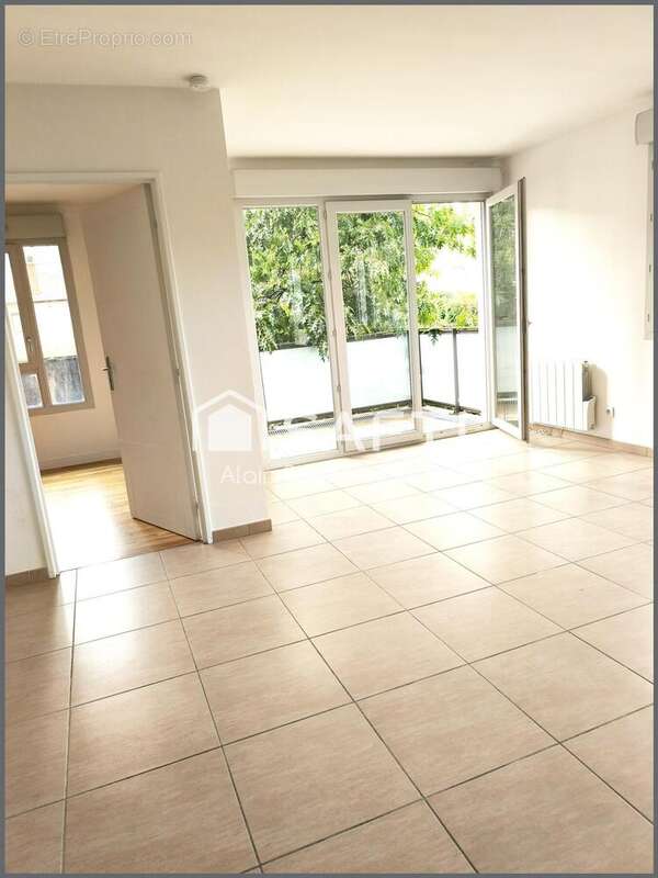 Photo 2 - Appartement à LYON-8E