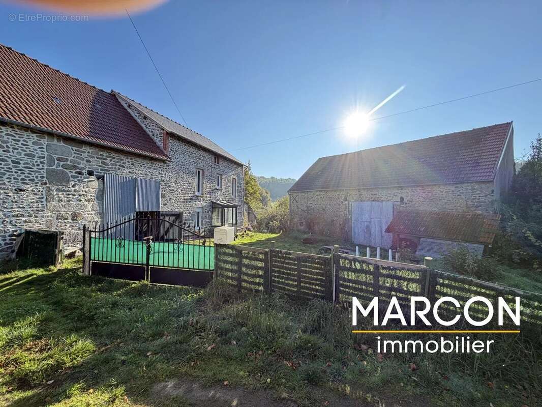 Maison à LA CHAPELLE-TAILLEFERT