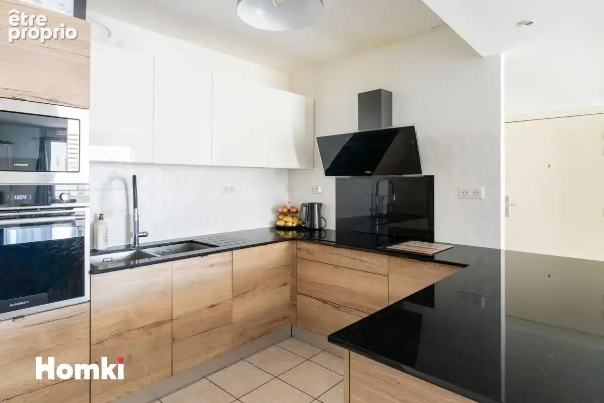 Appartement T3 de 75 m² à Marseille 13008, Rue du Commandant Rolland - photo 6