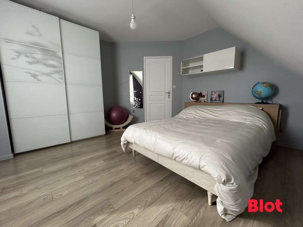 Maison à LA BOUEXIERE