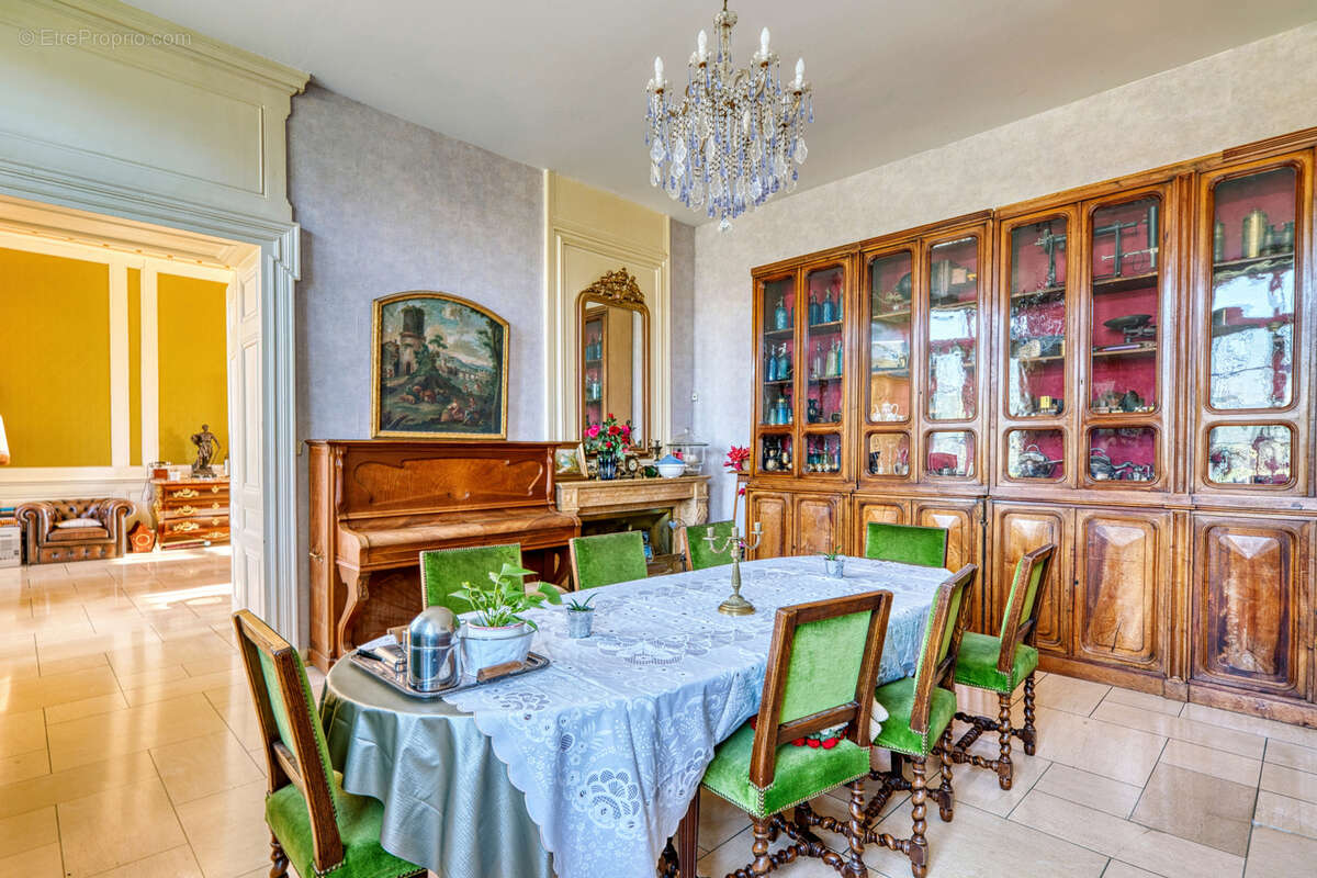 Maison à CREMIEU