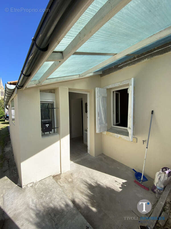 patio d' entrée - Maison à LESPARRE-MEDOC