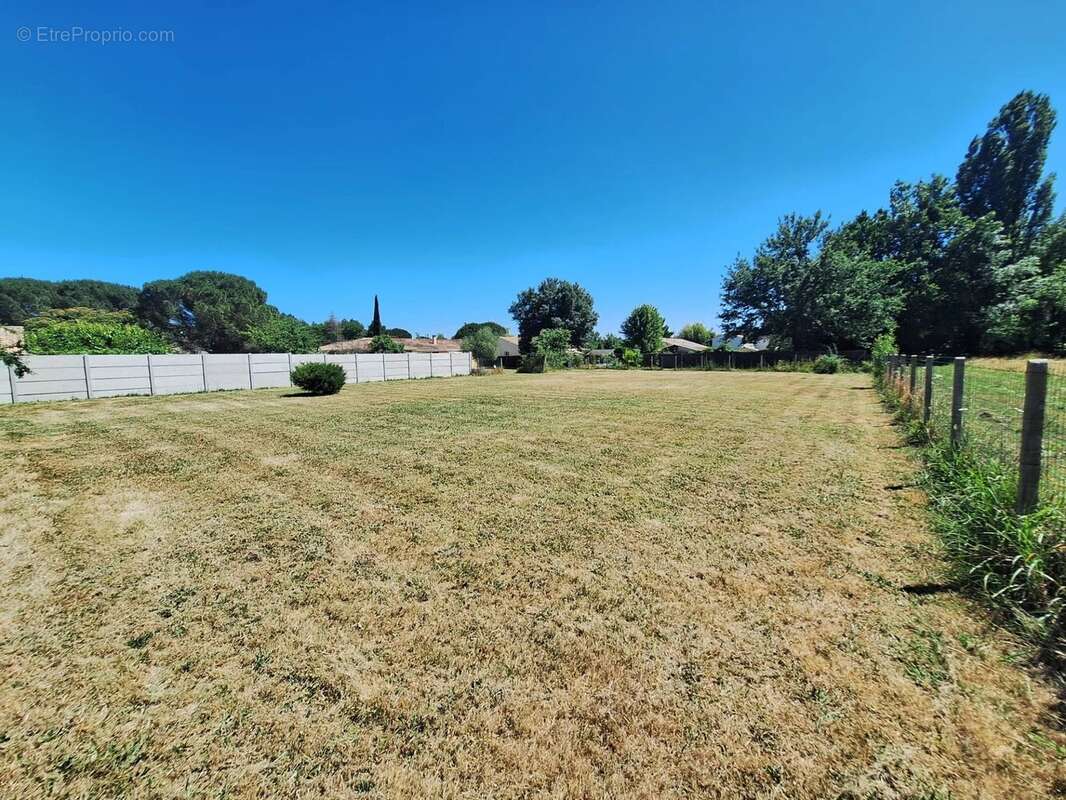Maison recente avec garage et terrain - photo 12