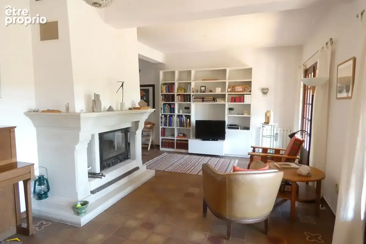 Maison 218 m² à Gabian  - photo 4