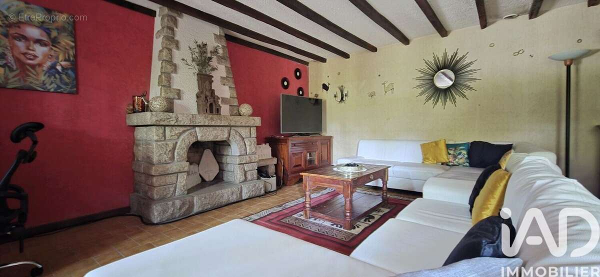 Photo 3 - Maison à SAINT-JACUT-LES-PINS