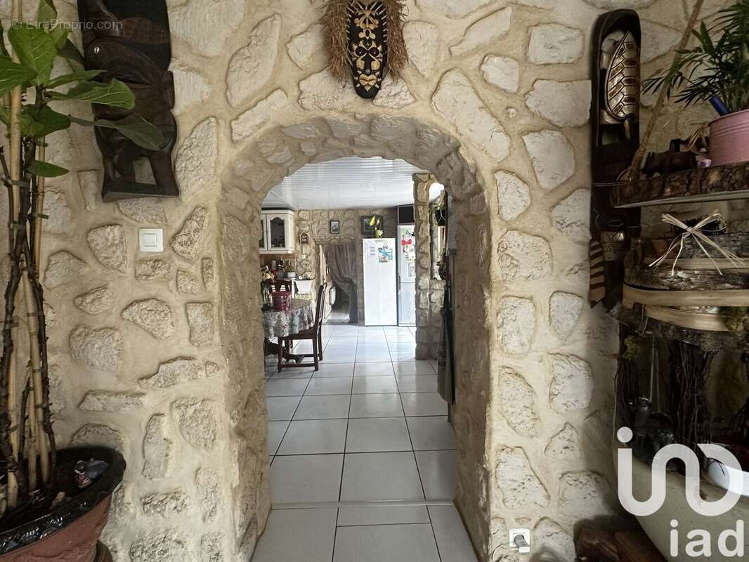 Maison 140 m² à Mouliherne  - photo 4