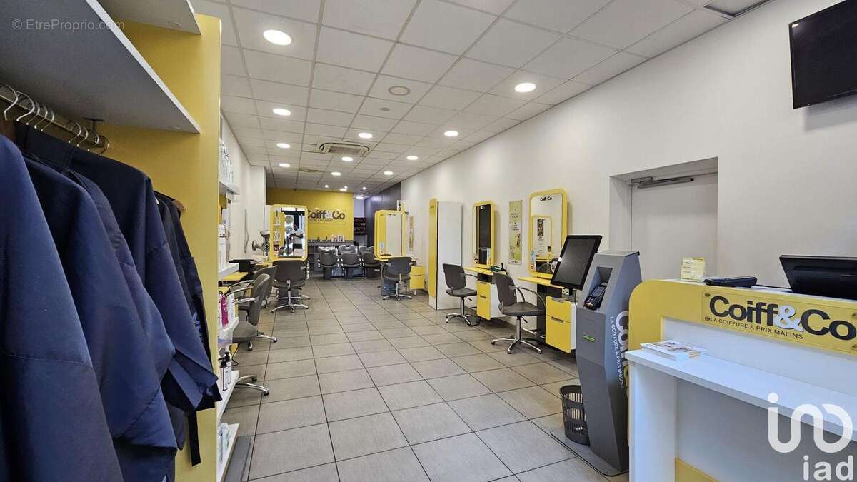 Photo 3 - Commerce à MARSEILLE-2E