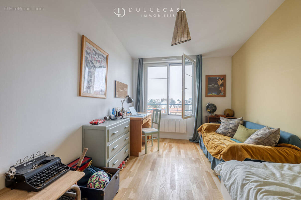 Appartement à LE PERREUX-SUR-MARNE