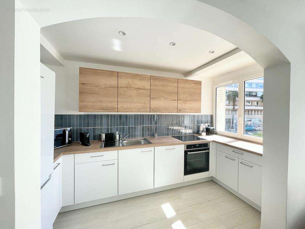 Toulon - Appartement T3 de 55.40 m2 entièrement rénové - photo 2