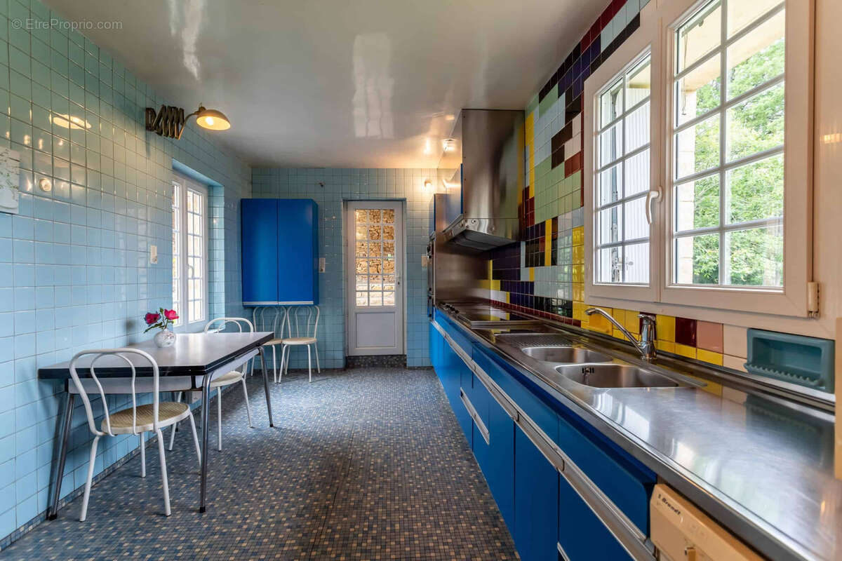 Chateau estate - photo 21